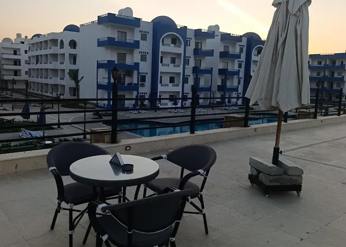 اوسيس مارينا * Hurghada